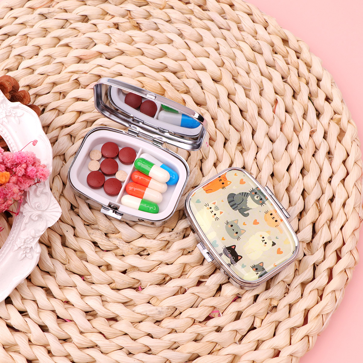 Black Cat Pill Boxes Cartoon A - Accessories Travel Jewelry Box 评论和价格