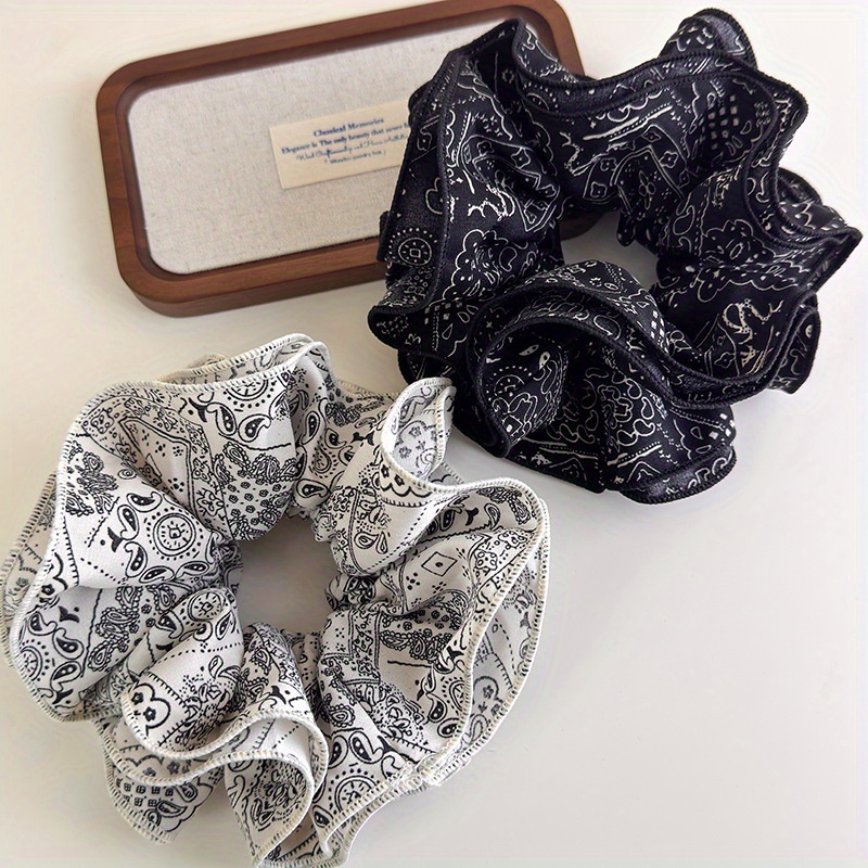 Elegant Black and White Fabric - Travel Accessories Sale 评论和价格