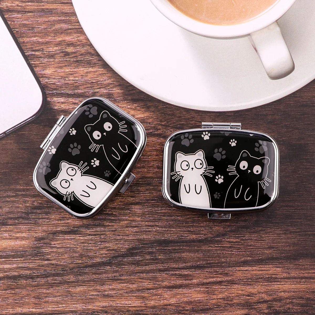 Cartoon Black And White Cat Tr - Travel Accessories In Japan 评论和价格